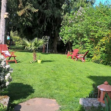 Le Clos Manceau Bed and Breakfast Le Mans Exteriör bild