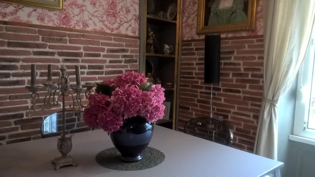 Le Clos Manceau Bed and Breakfast Le Mans Exteriör bild