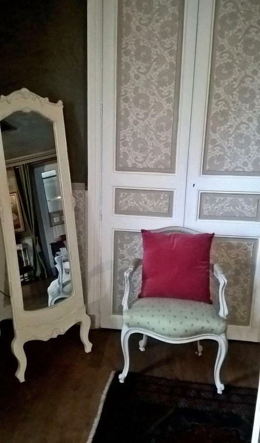 Le Clos Manceau Bed and Breakfast Le Mans Exteriör bild
