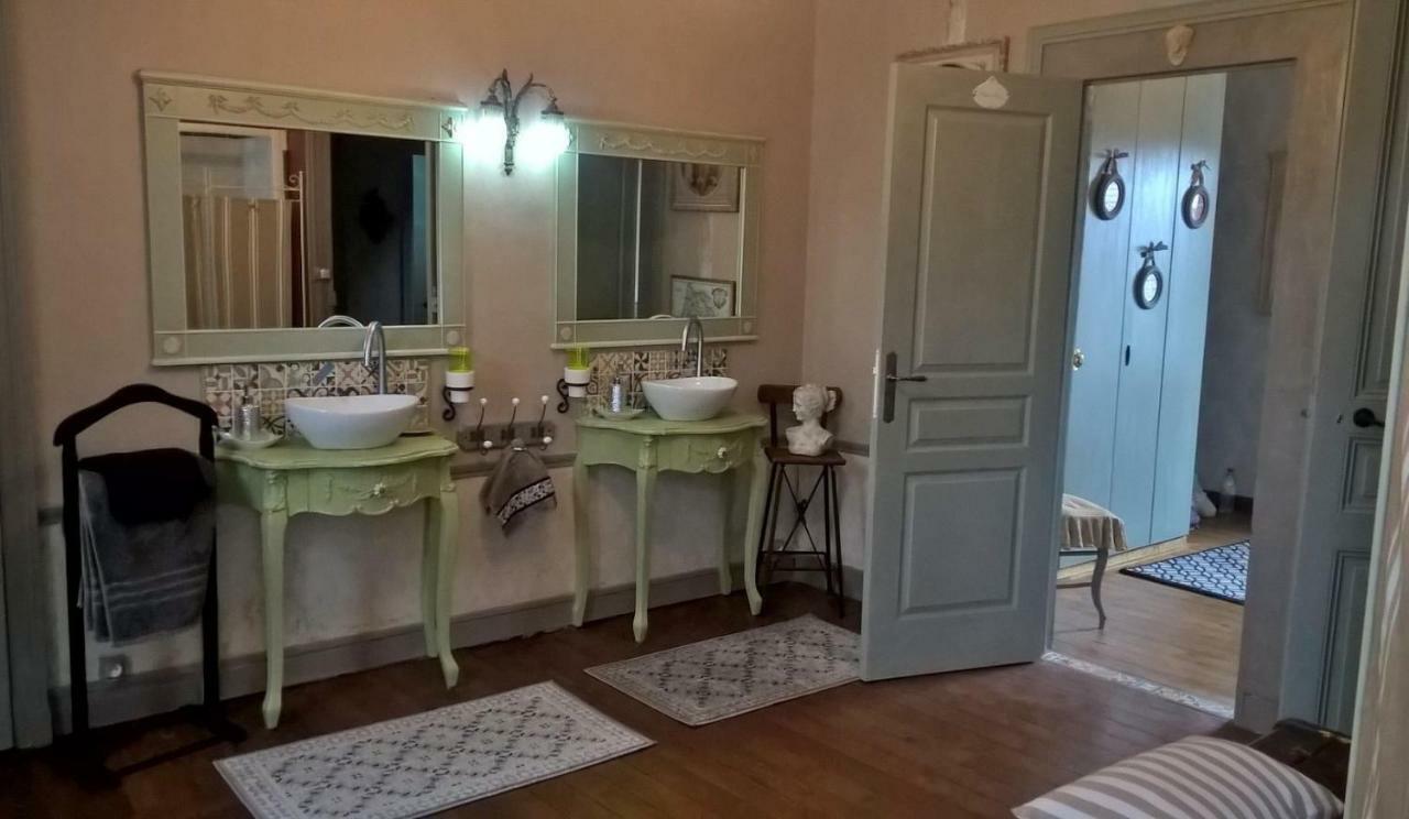 Le Clos Manceau Bed and Breakfast Le Mans Exteriör bild