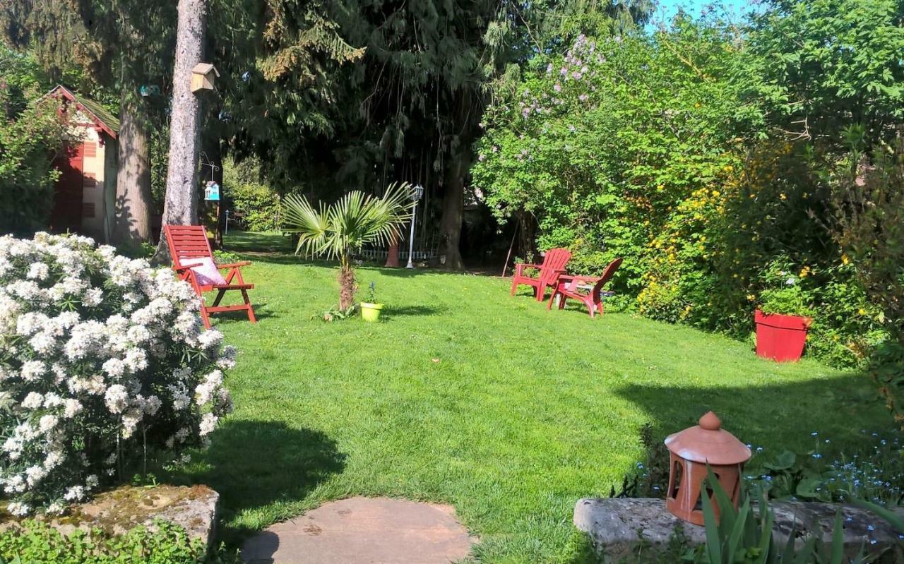 Le Clos Manceau Bed and Breakfast Le Mans Exteriör bild