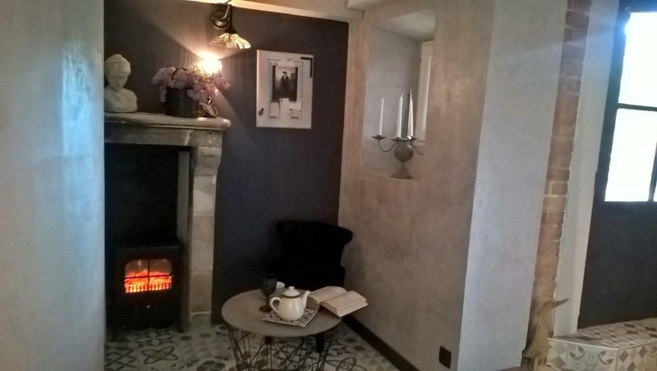Le Clos Manceau Bed and Breakfast Le Mans Exteriör bild